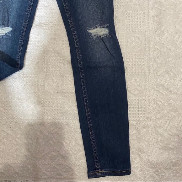 hollister dark blue ripped high rise jean legging - Picture 2 of 4